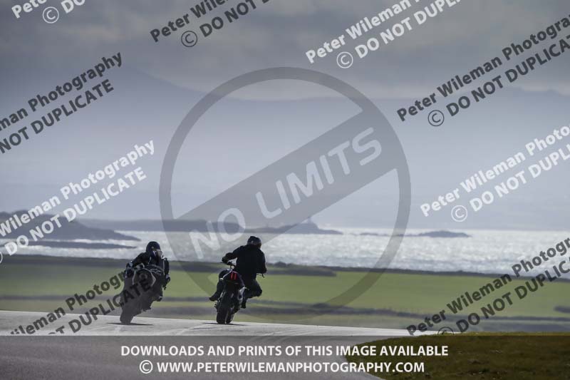 anglesey no limits trackday;anglesey photographs;anglesey trackday photographs;enduro digital images;event digital images;eventdigitalimages;no limits trackdays;peter wileman photography;racing digital images;trac mon;trackday digital images;trackday photos;ty croes